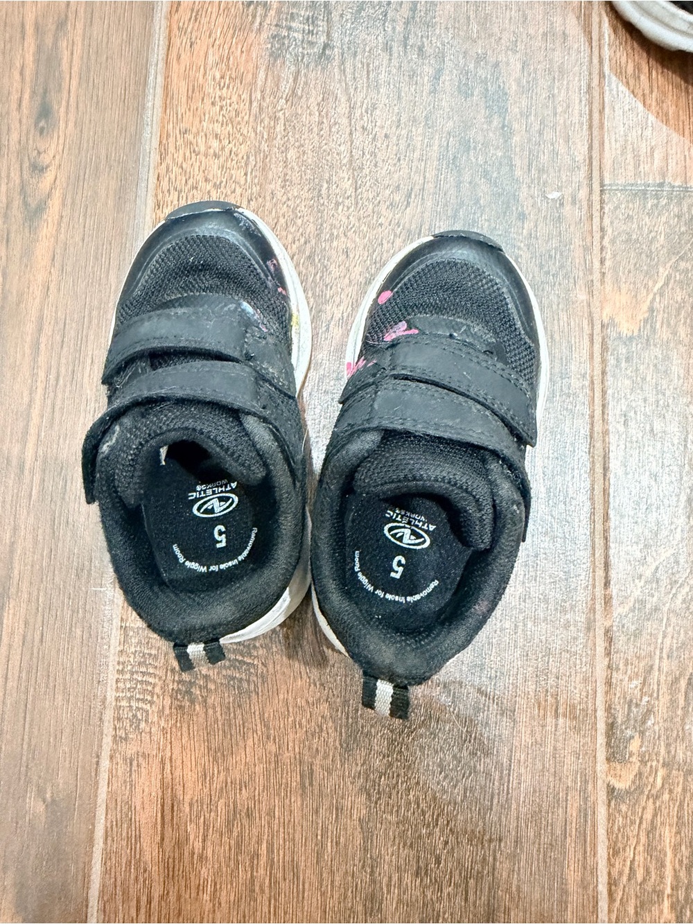 Kids Black Velcro Athletic Sneakers - Unbranded